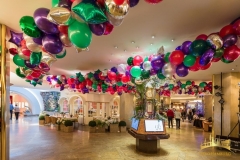 festliche Raumdekoration mit Ballons